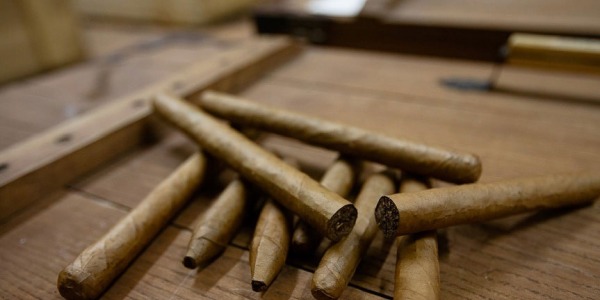 Сигары известны как символ роскоши и изысканности среди знаменитостей мирового класса